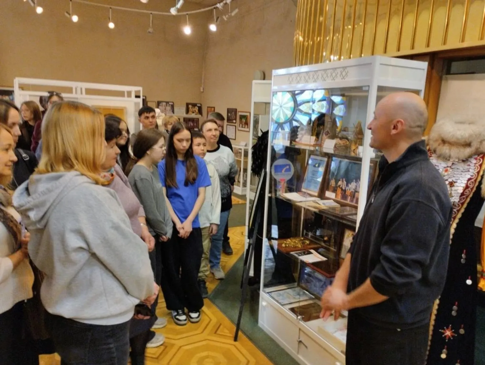 Урал Әминовтың театрҙа яратҡан урыны ниндәй?