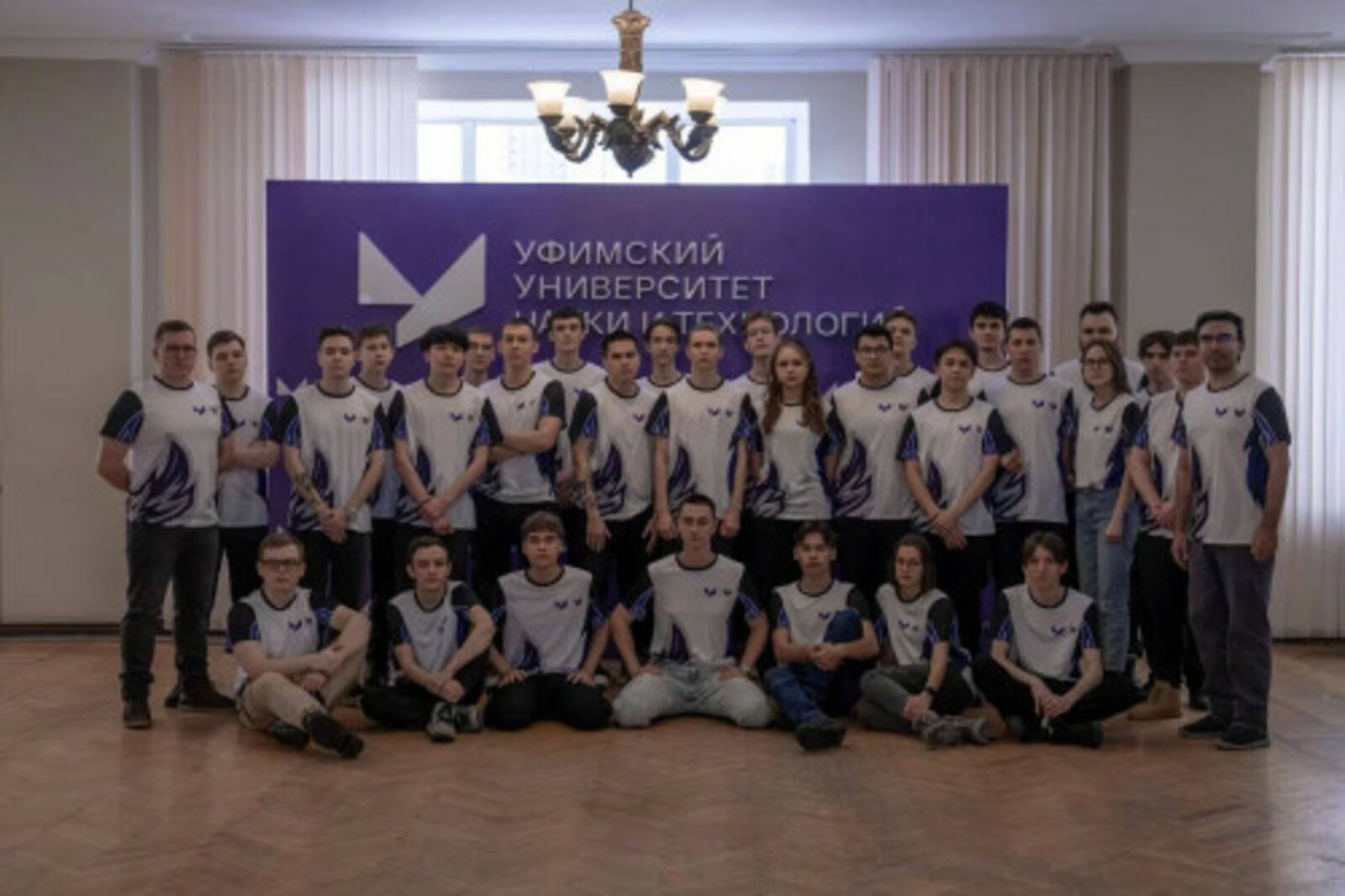 Вуз-ара кампус резиденты командаһы киберспортта ла алдынғы!