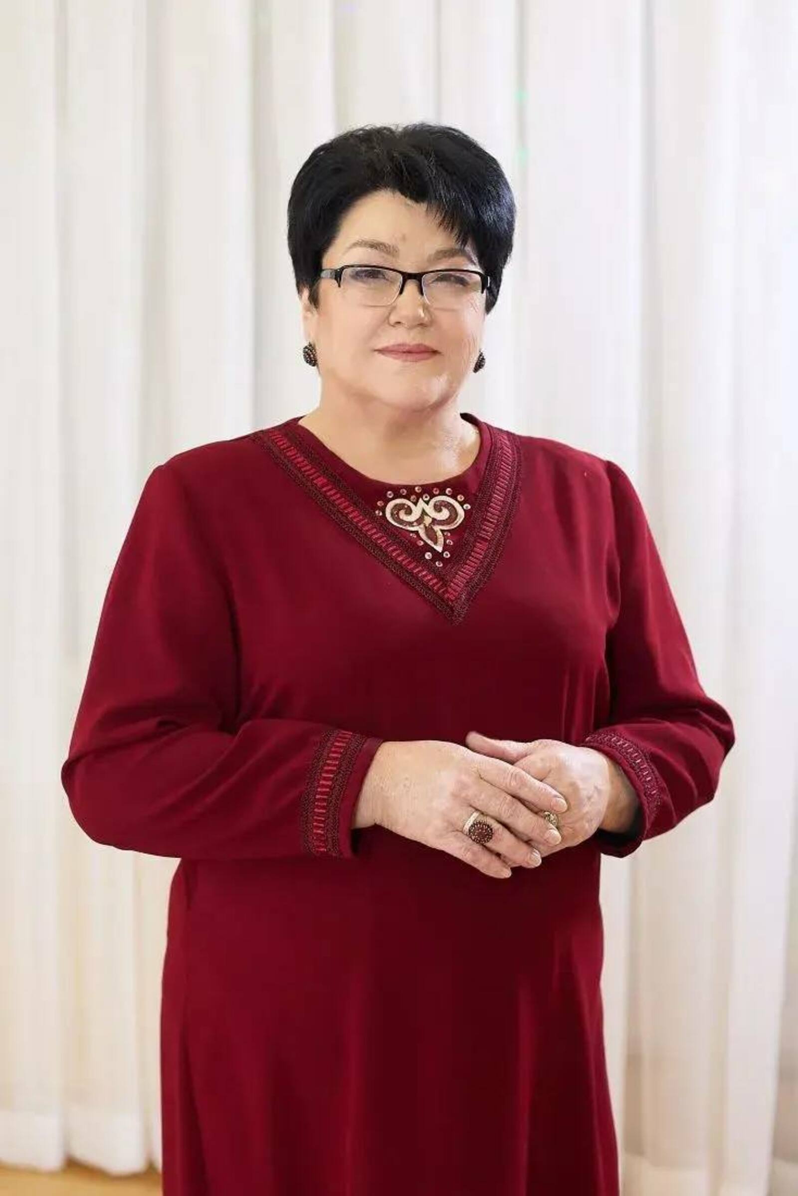 "Үҙемде шиғырҙарым менән имләйем..."