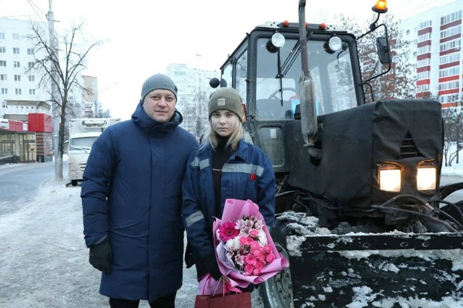 Баш ҡала ышаныслы ҡулдарҙа