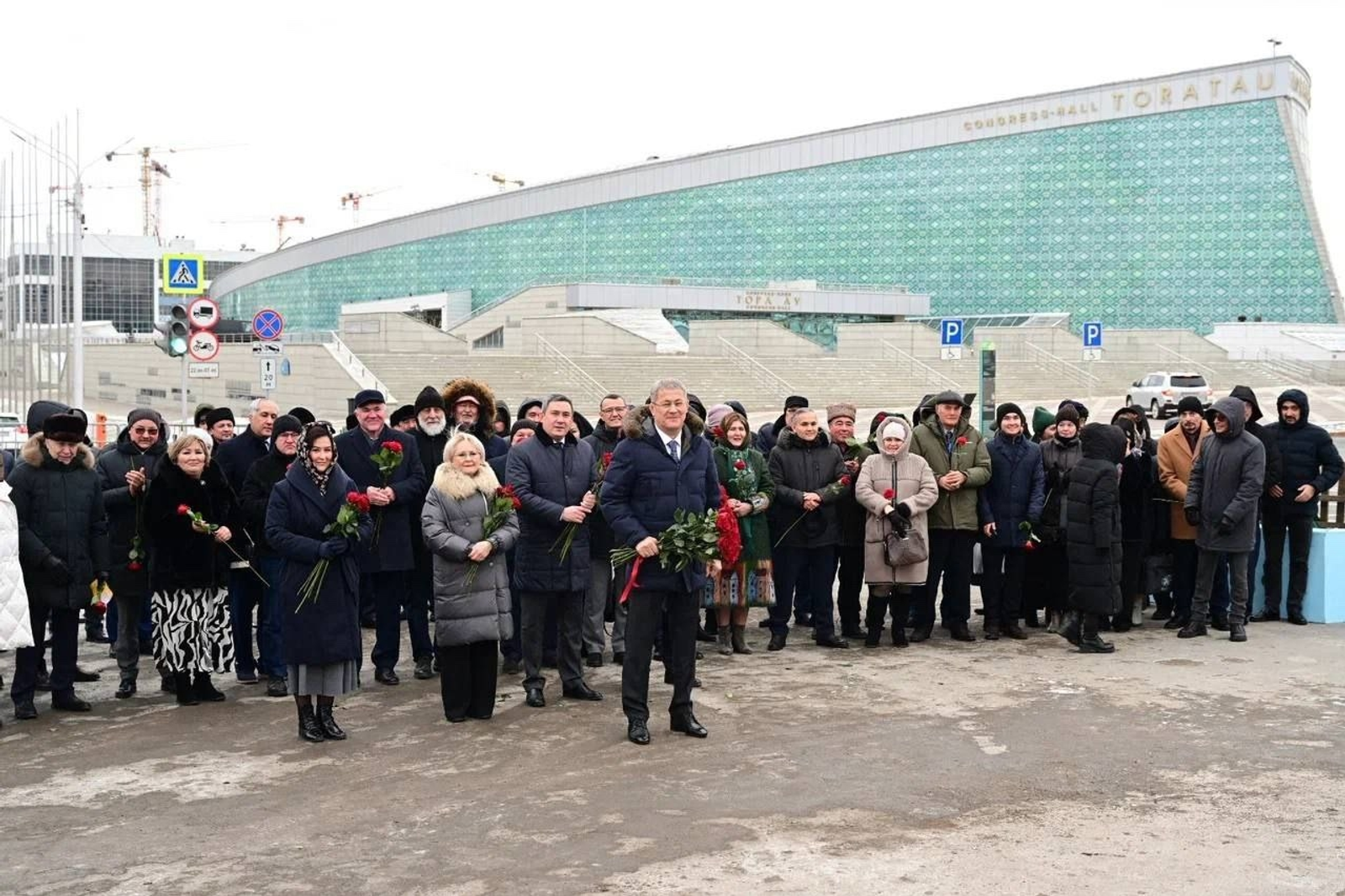 "Берҙәмлектә - көс!"