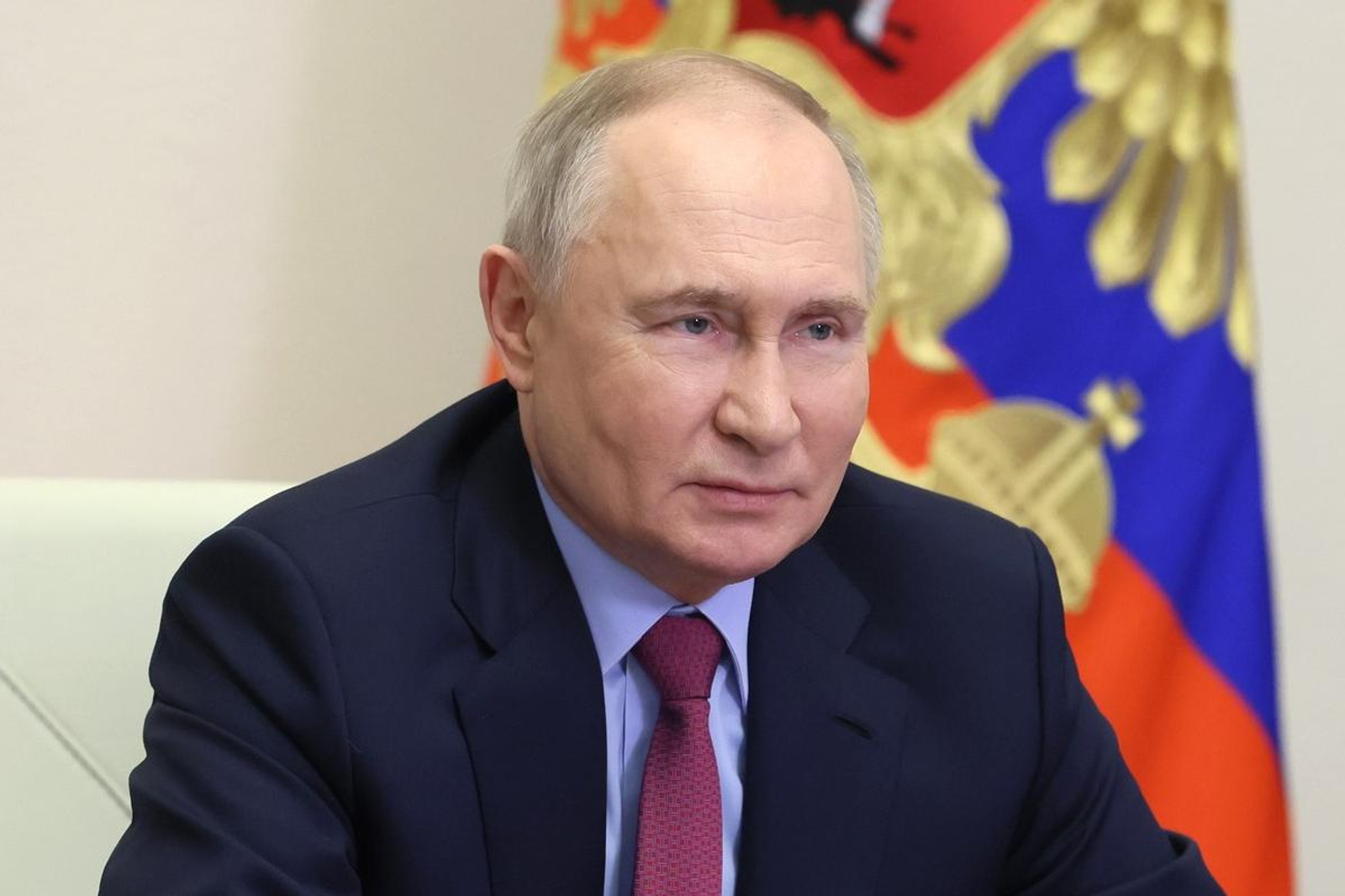 Президенттан - етди ҡарар!