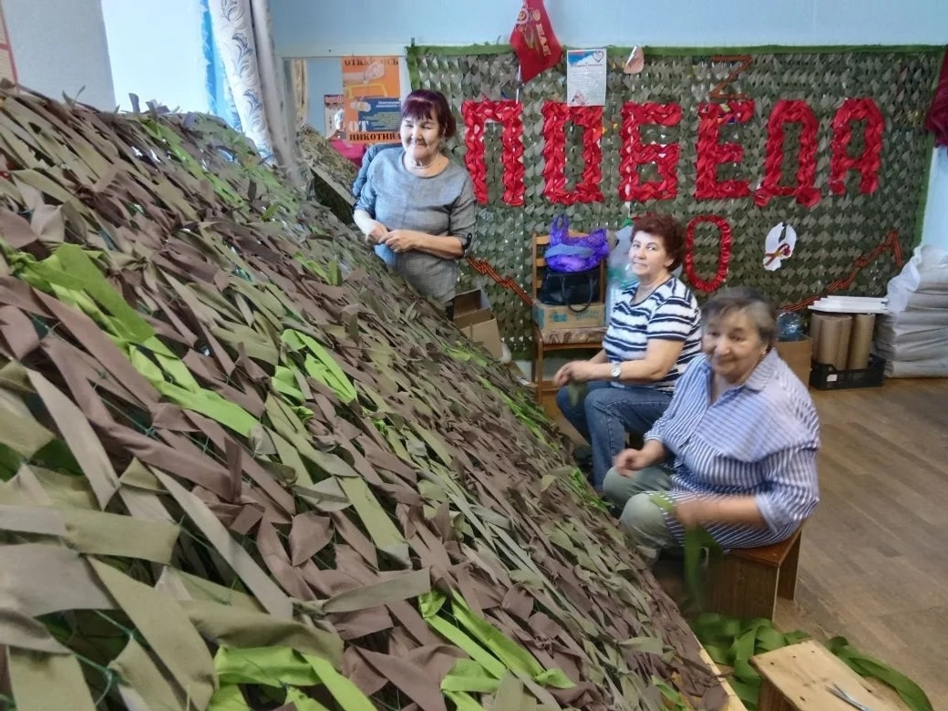 Һәр кем өлөш индерә