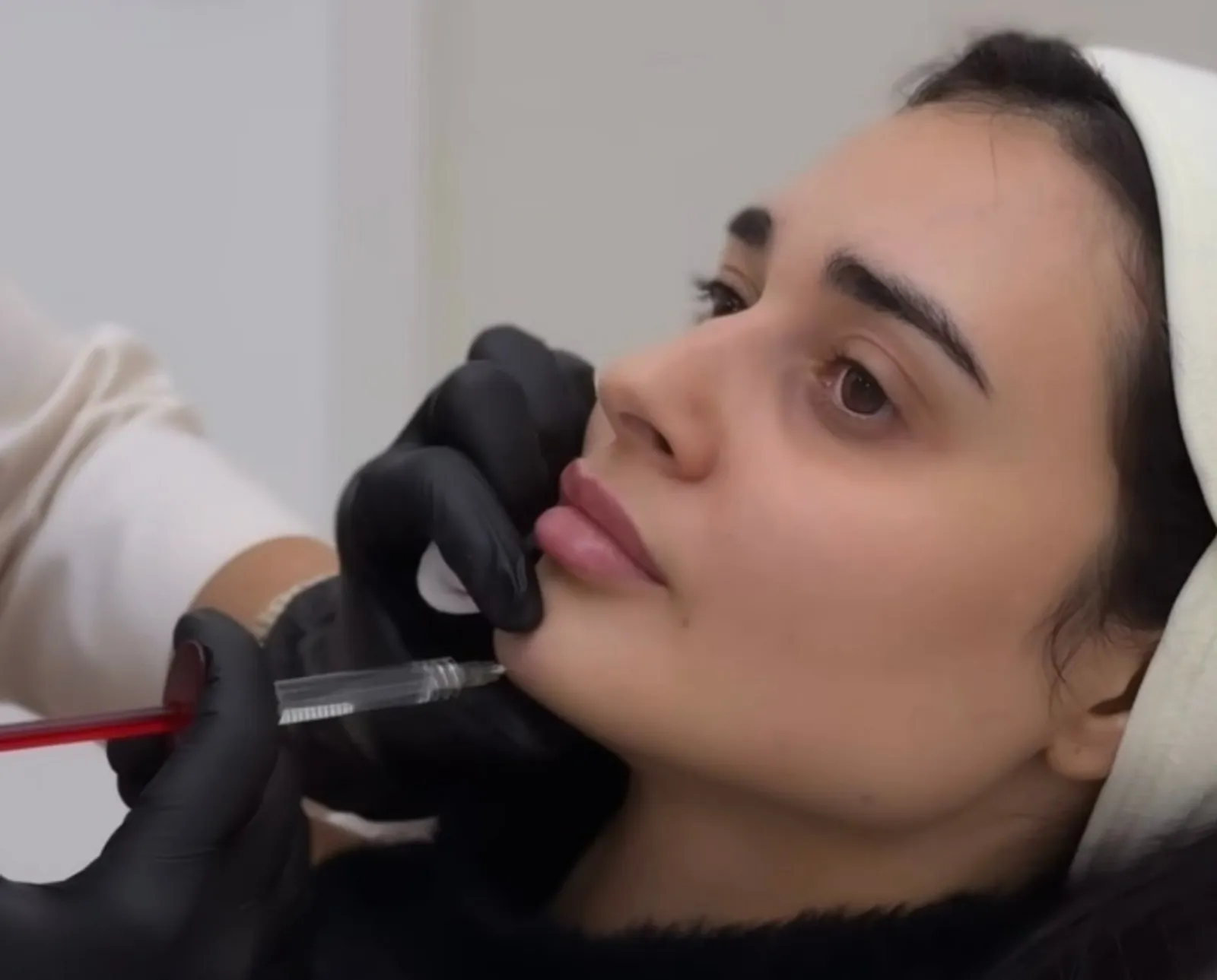 Гөлназ Асаева йөҙөн үҙгәрткән