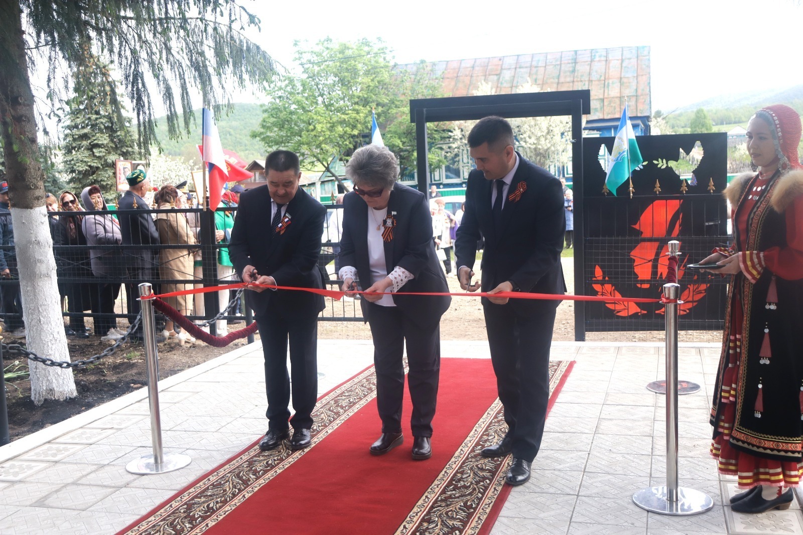 Хәтер мемориалы асылды