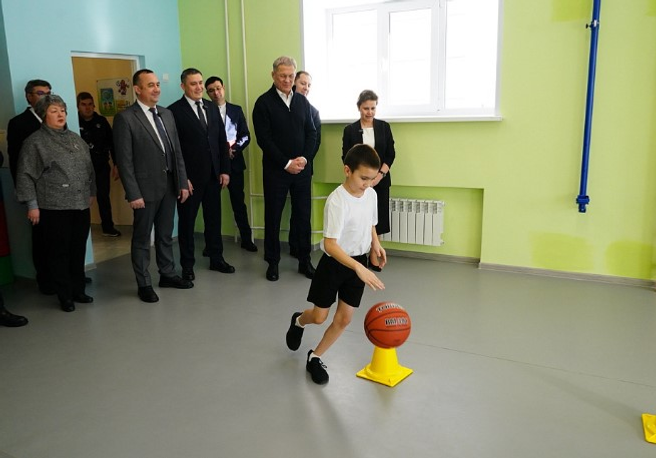 Радий Хәбиров яңыртылған Учалы коррекция мәктәп-интернатында