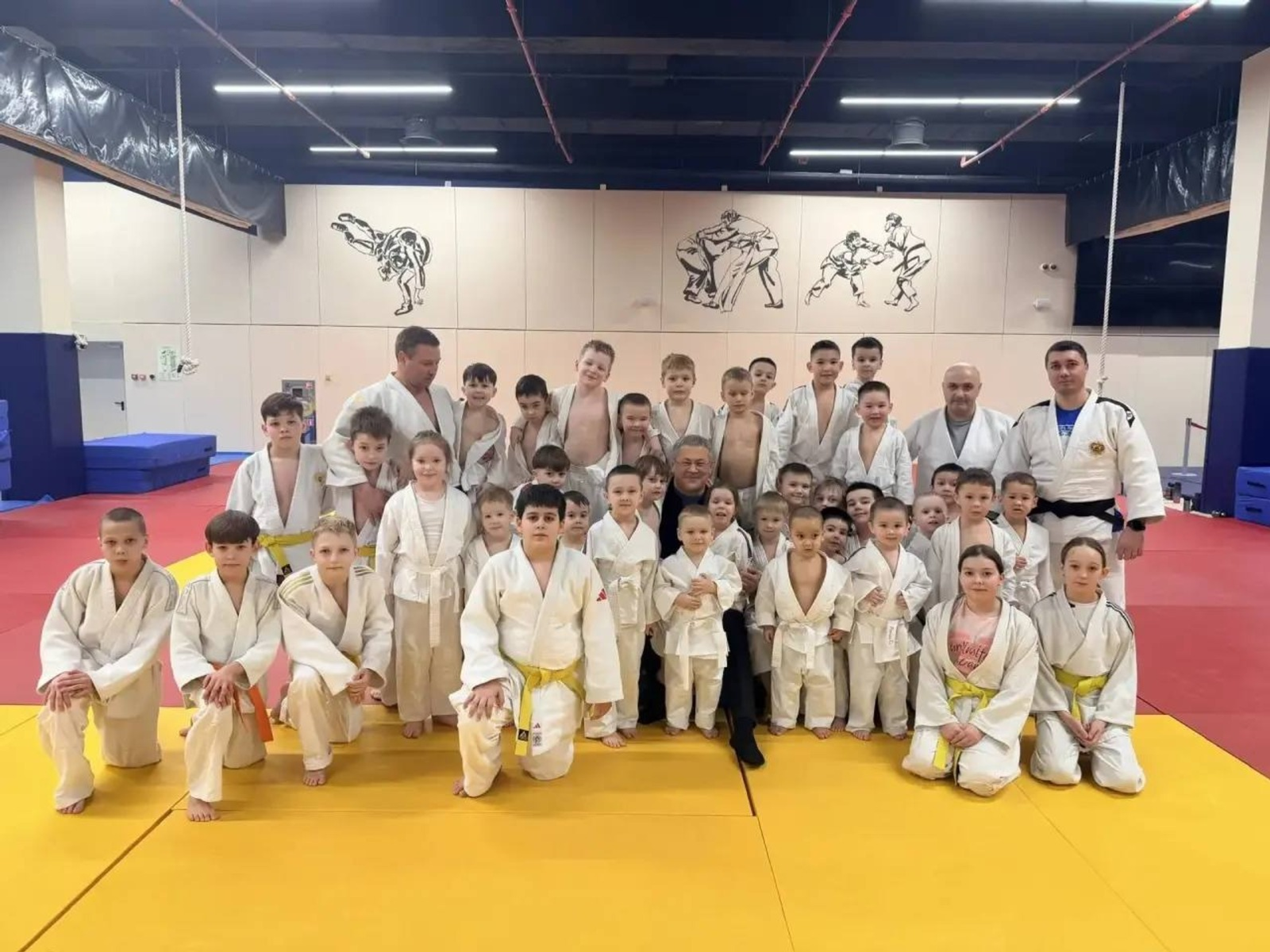 Радий Хәбиров йәш спортсылар өсөн һөйөндө