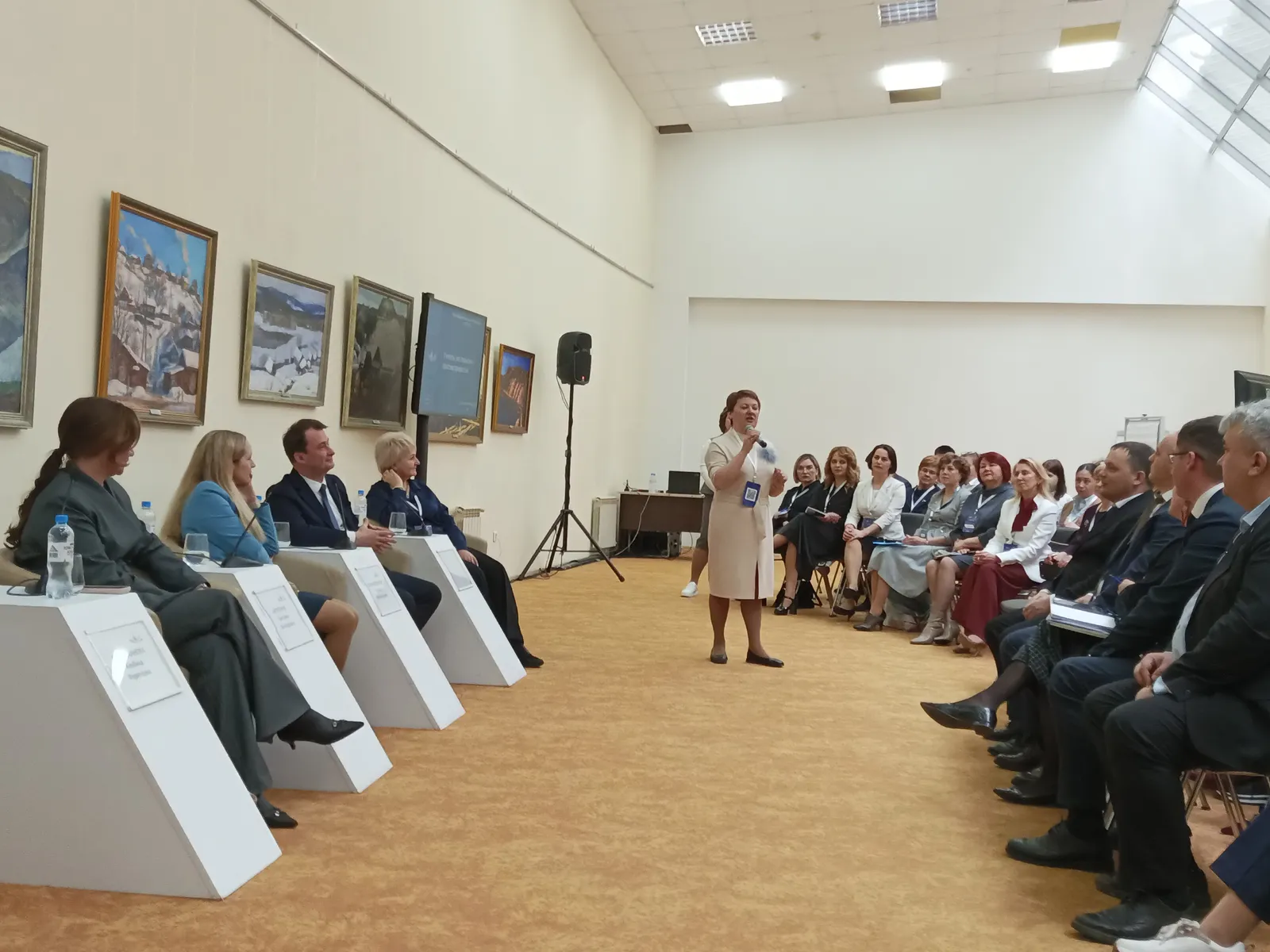 "Уҡытыусы: һөнәри абруйҙы нисек күтәрергә?"