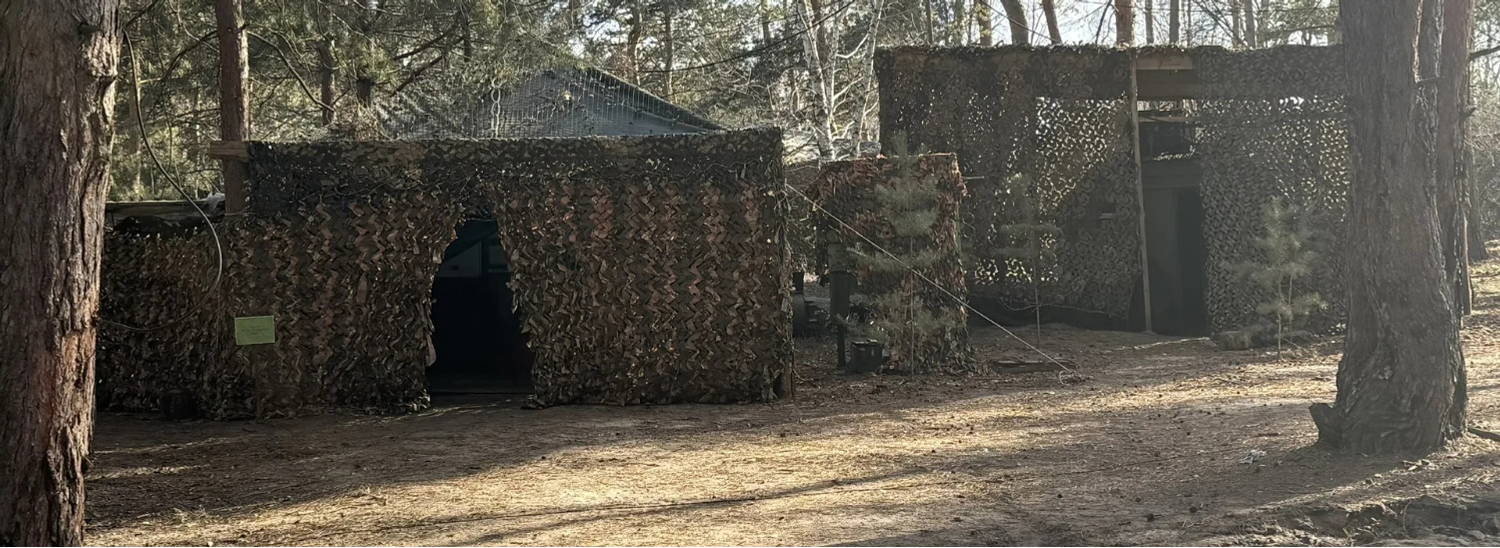 Республика халҡының ярҙамы менән яугирҙарҙың блиндажы һаҡселтәрҙәр менән  ышаныслы ҡапланған.