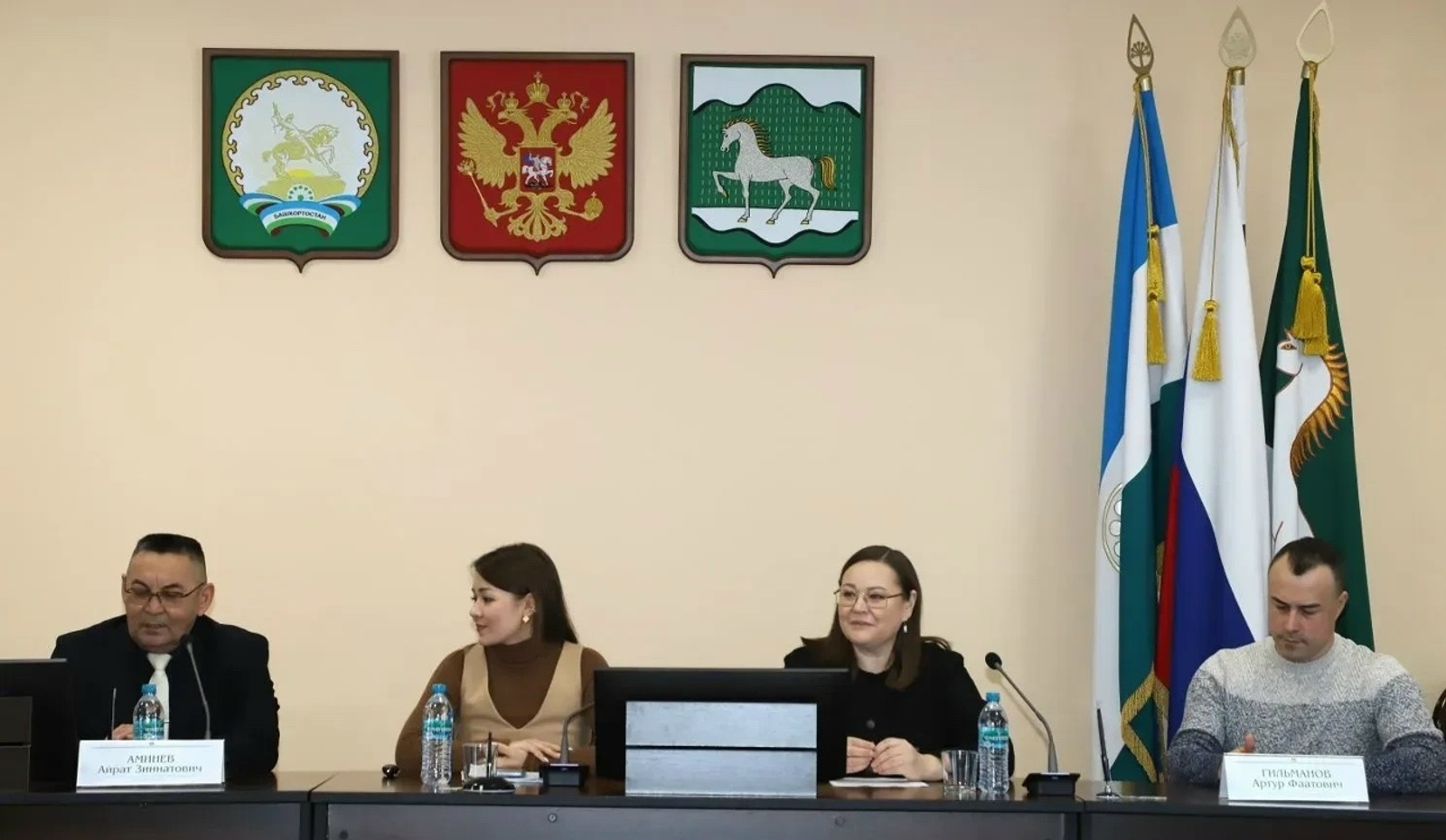 Башҡортостандың Йәмәғәт палатаһы Урал аръяғында осрашыуҙар үткәрҙе