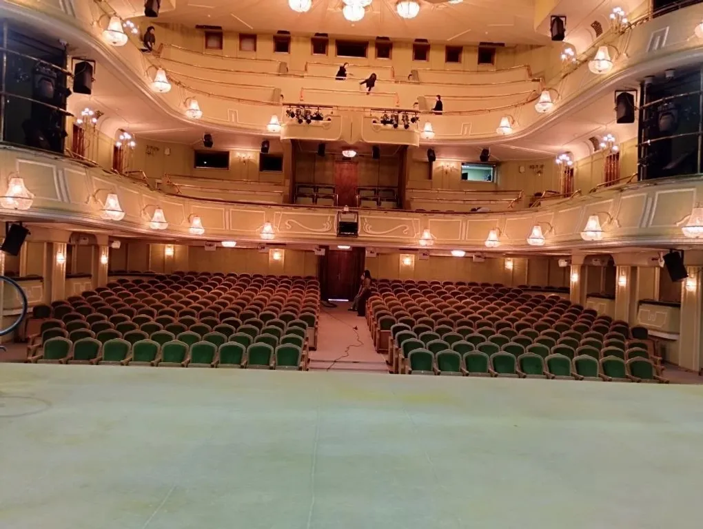 Урал Әминовтың театрҙа яратҡан урыны ниндәй?