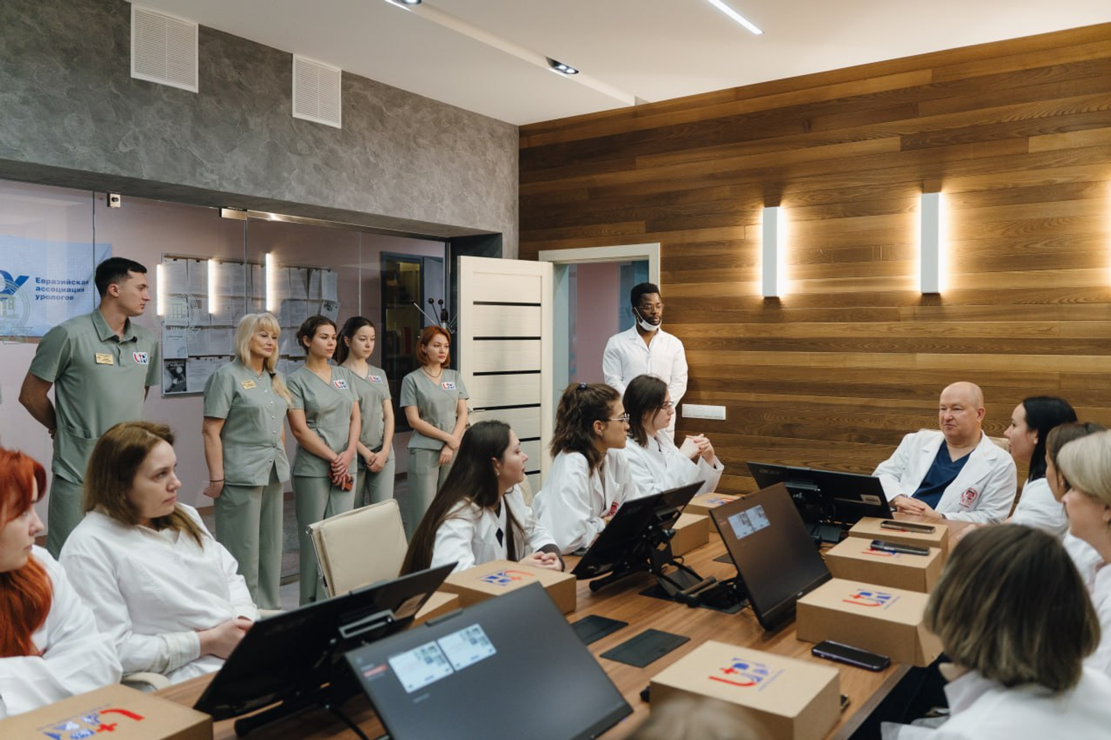 Вуз-ара кампуста операция шәфкәт туташтарына махсус курс асылды