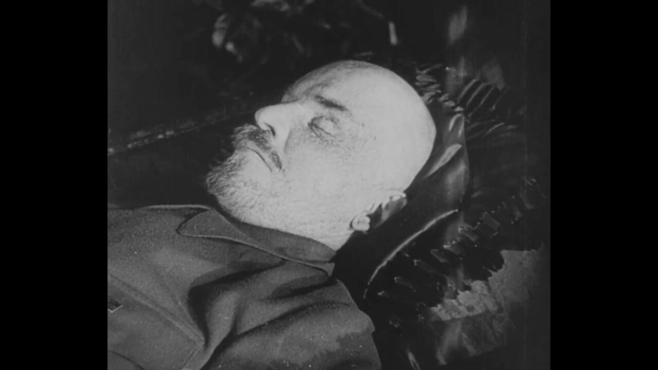 Бөгөн – Лениндың кәүҙәһен Мавзолейға урынлаштырған көн