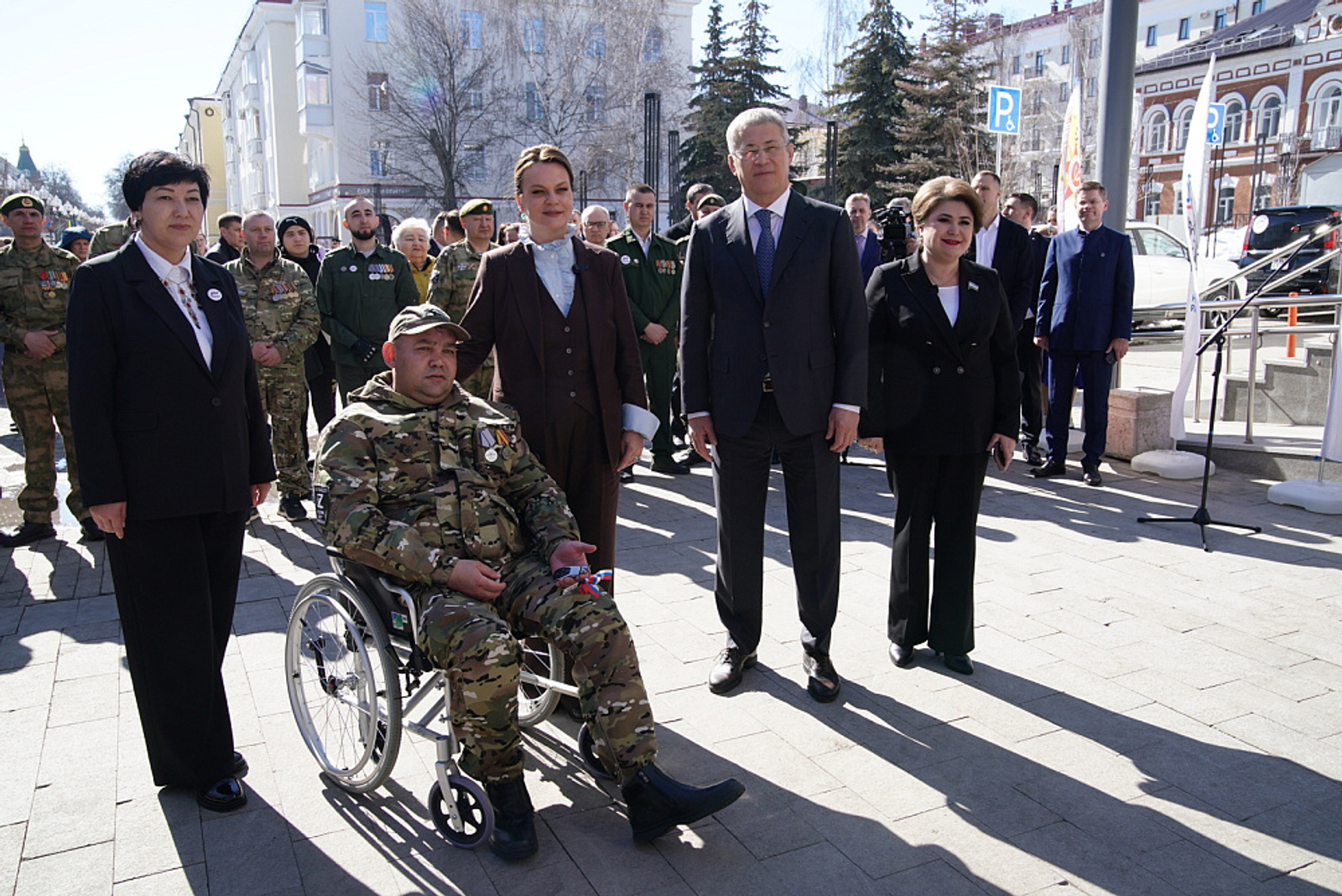 Автомобиль асҡыстары тапшырылды
