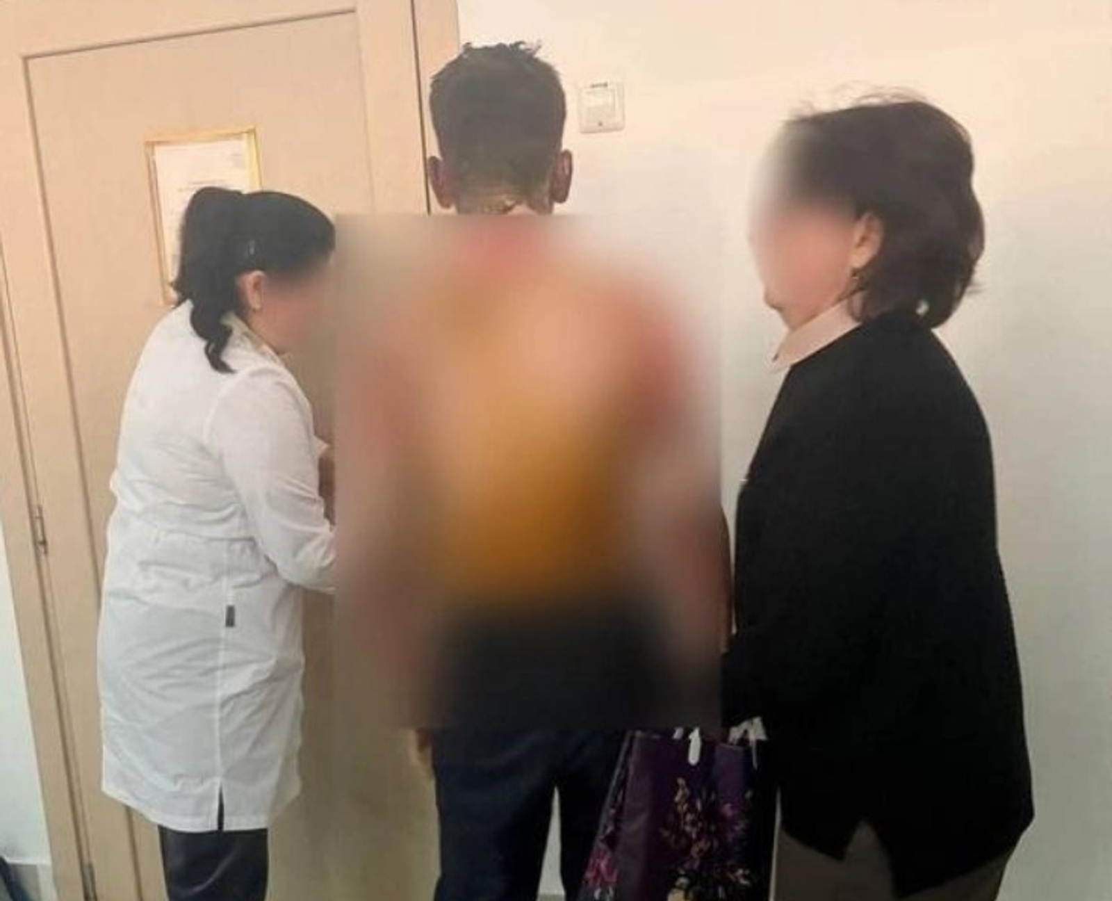 Ике көндә өс һөжүм