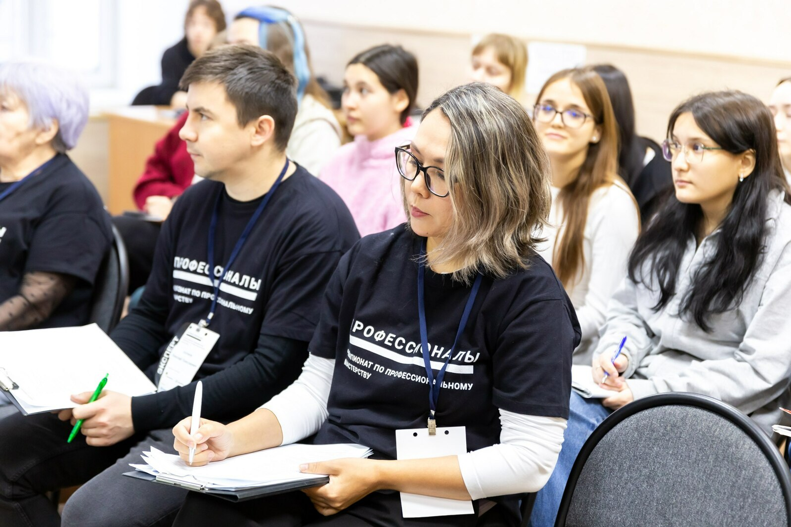 Вуз-ара кампус резидентында "Профессионалы" чемпионаты башланды