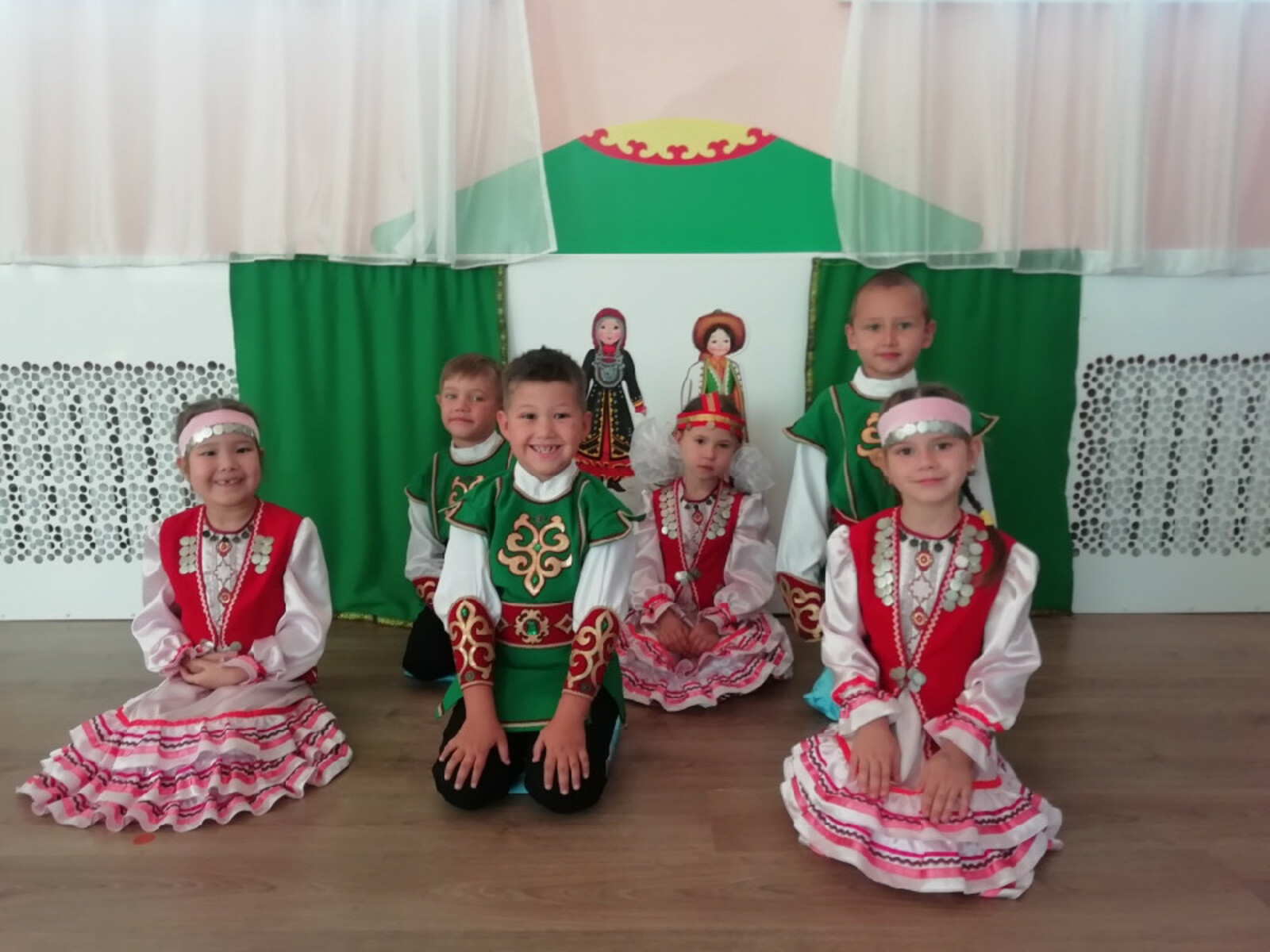 Халыҡ-ара балалар көнө менән!